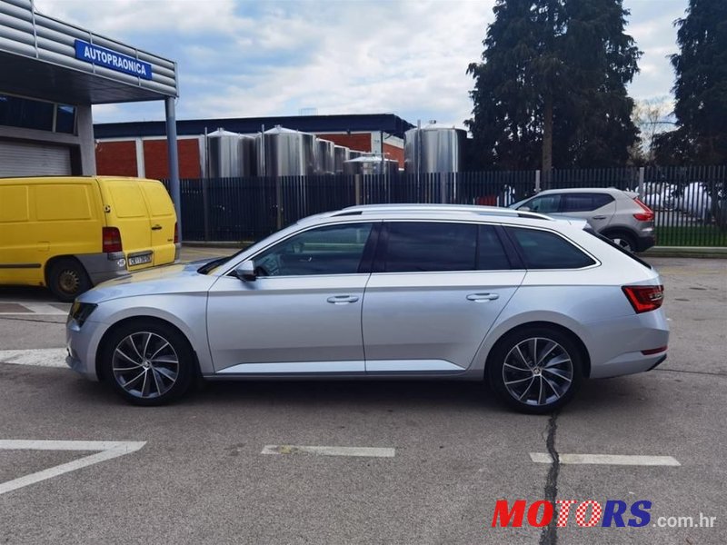 2018' Skoda Superb Combi photo #6