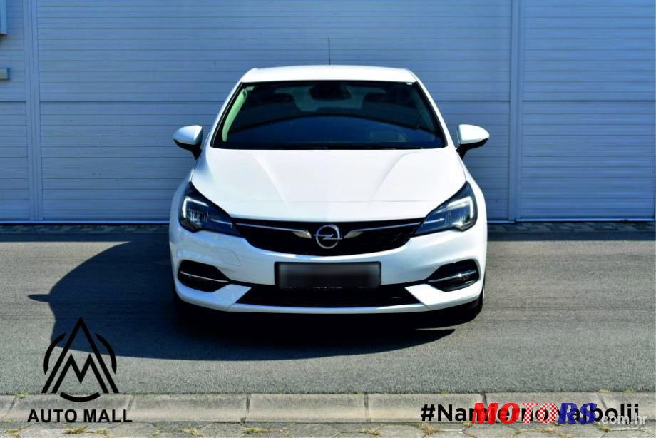 2020' Opel Astra photo #1