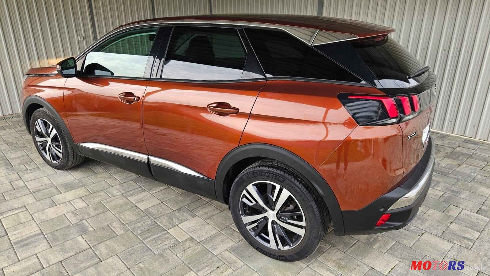 2018' Peugeot 3008 1,2 Puretech photo #2