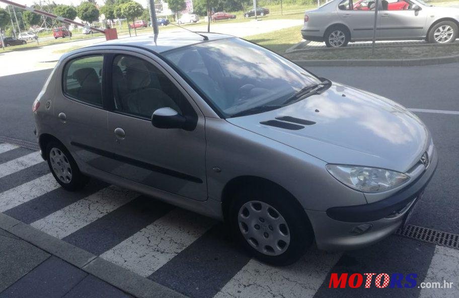 2004' Peugeot 206 photo #4