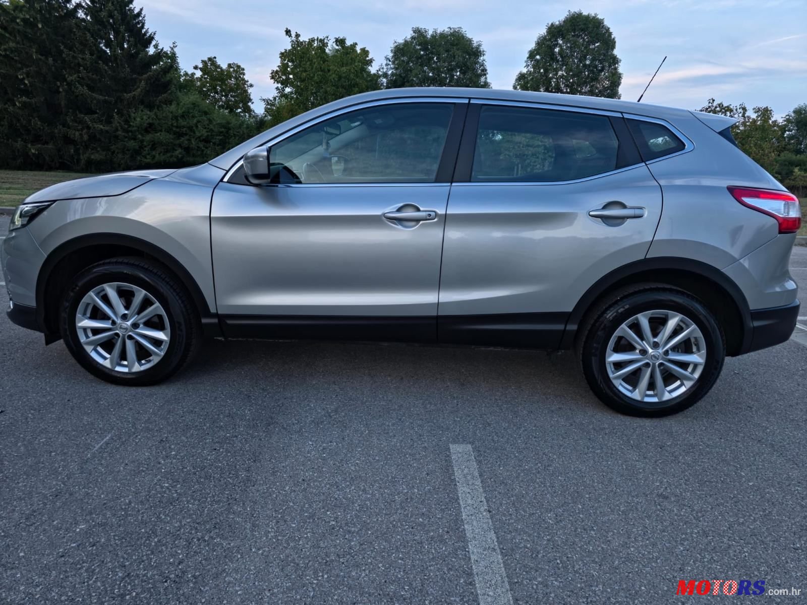 2014' Nissan Qashqai 1,2 photo #4
