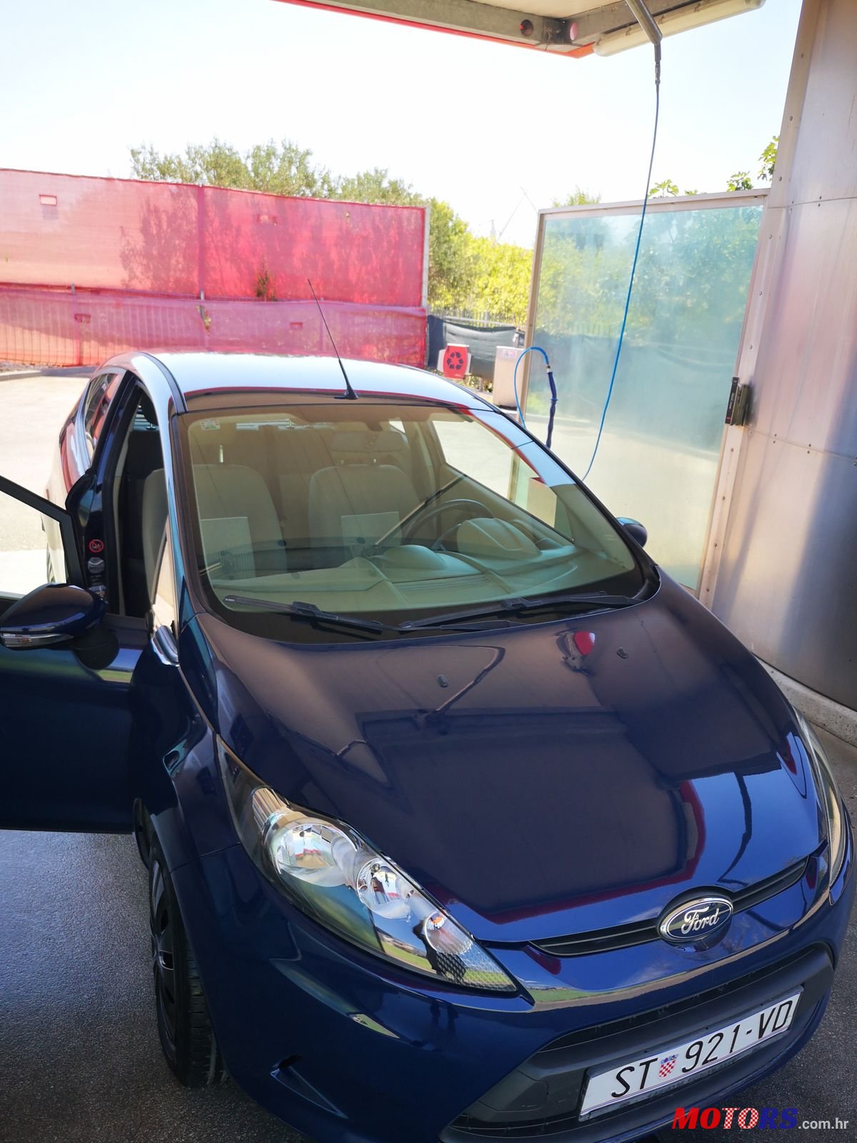 2012' Ford Fiesta photo #1