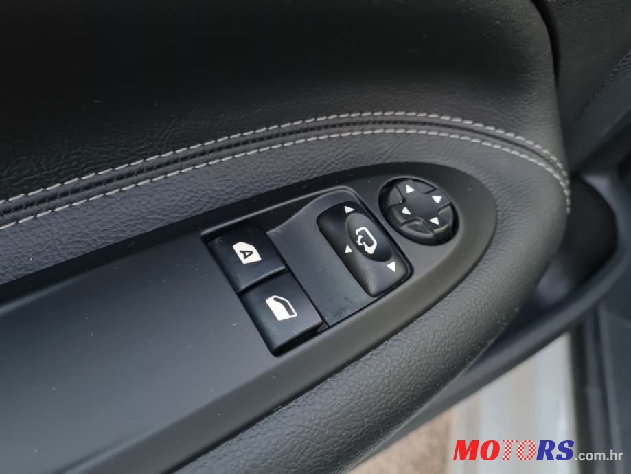 2016' DS Automobiles Ds3 Crossback photo #2