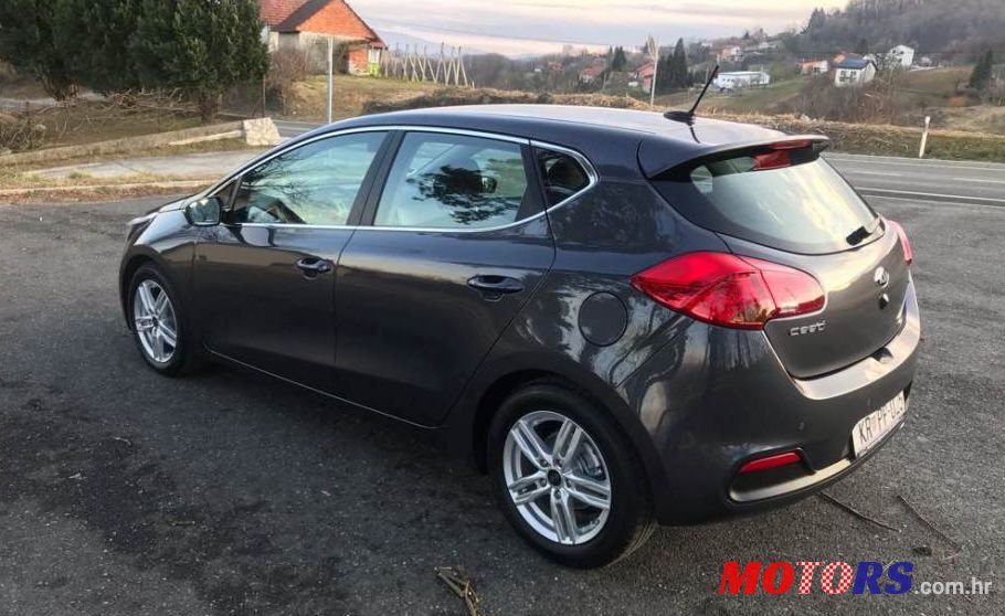 2013' Kia Ceed photo #4