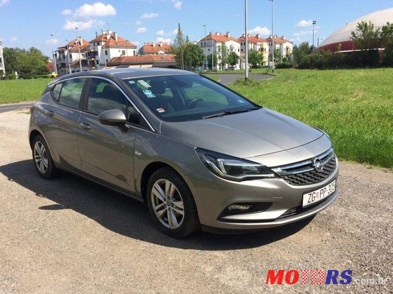 2017' Opel Astra 1.6 Cdti photo #1