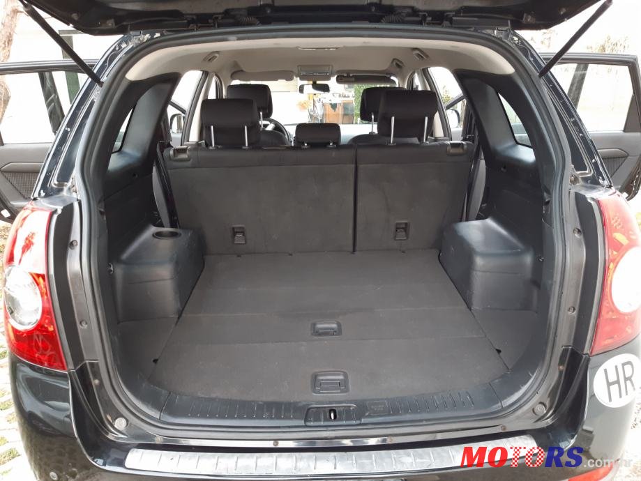 2011' Chevrolet Captiva photo #5