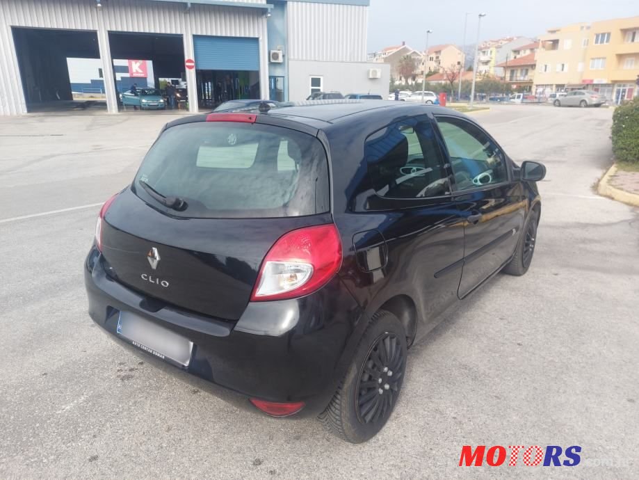 2012' Renault Clio 1,2 16V photo #3