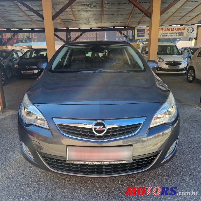 2012' Opel Astra 1,7 Cdti photo #6