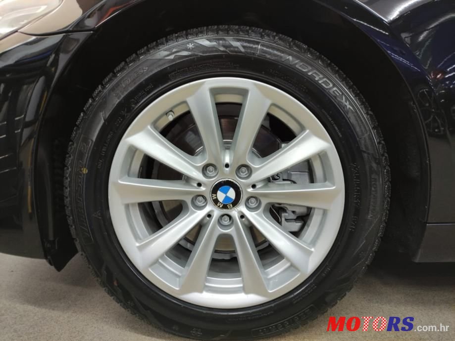 2015' BMW Serija 5 520D photo #5