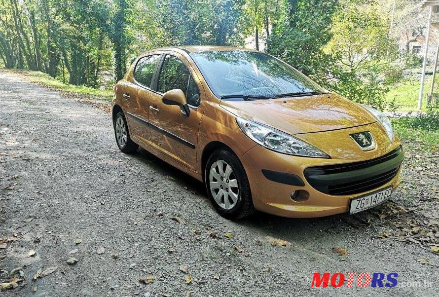 2008' Peugeot 207 1,4 16V photo #1