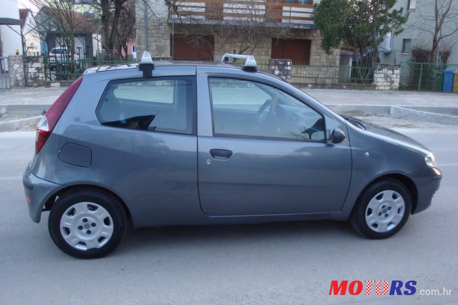 2004' Fiat Punto photo #3
