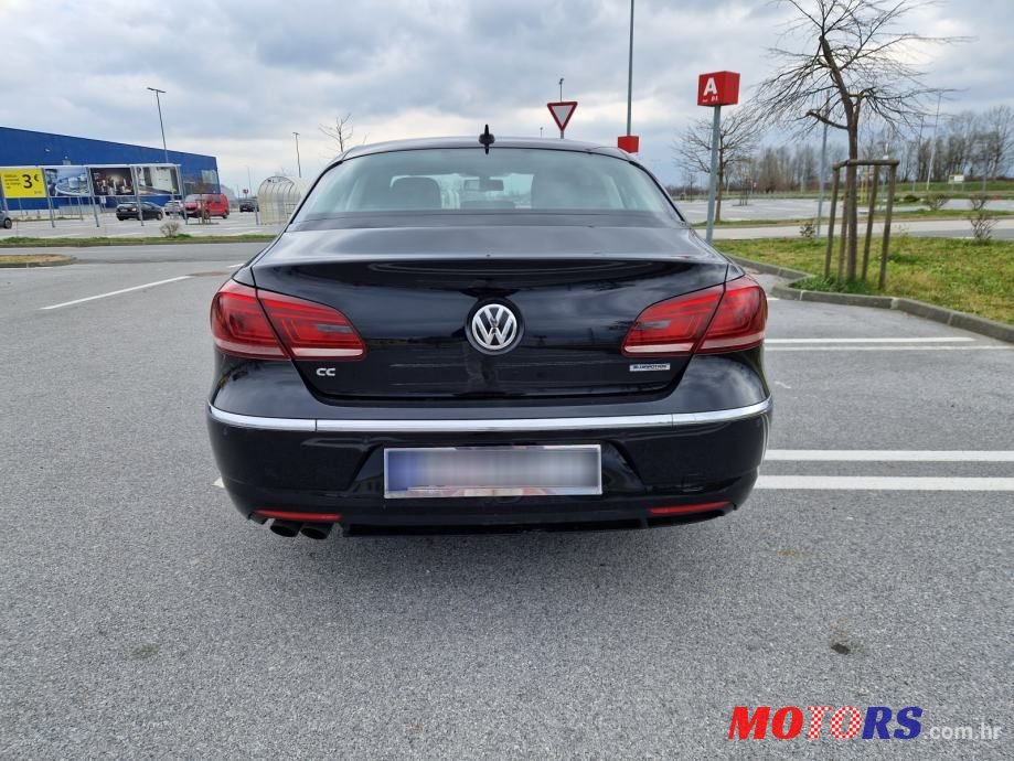 2012' Volkswagen Passat 2,0 Tdi Bmt photo #4