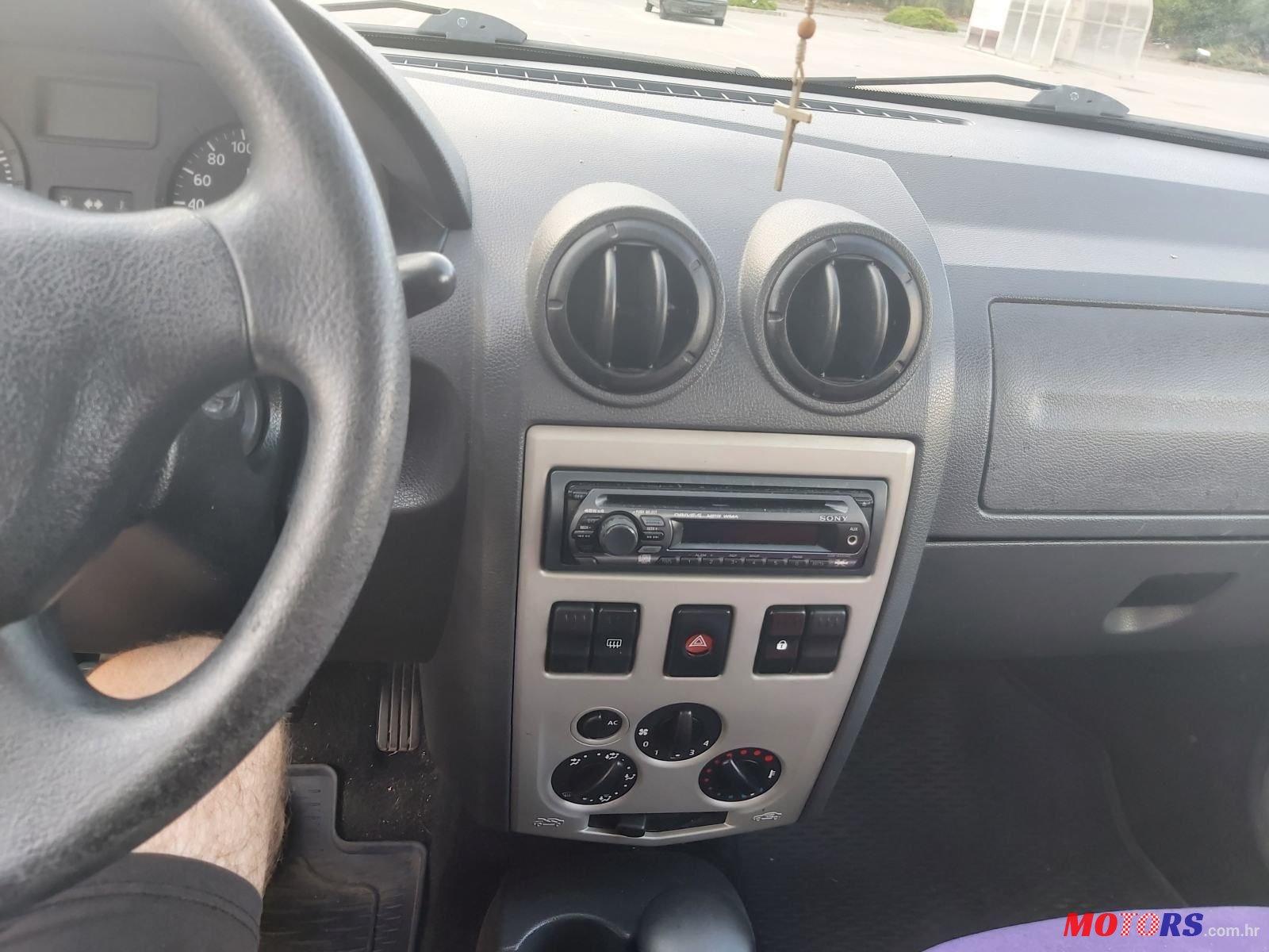 2008' Dacia Logan 1,4 photo #6