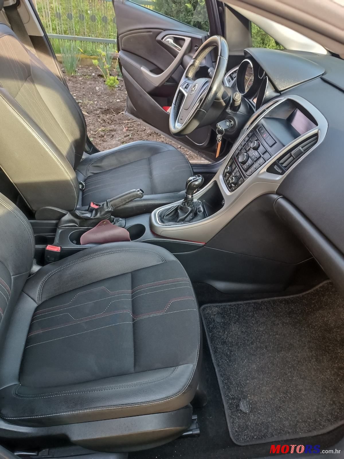 2012' Opel Astra 1,7 Cdti photo #5