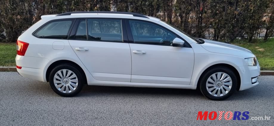 2016' Skoda Octavia Combi photo #6