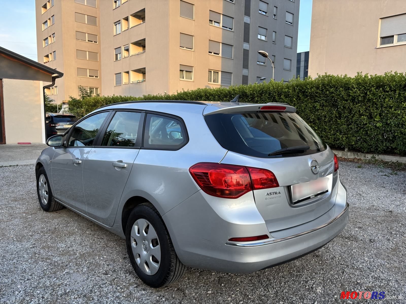 2015' Opel Astra Karavan photo #6