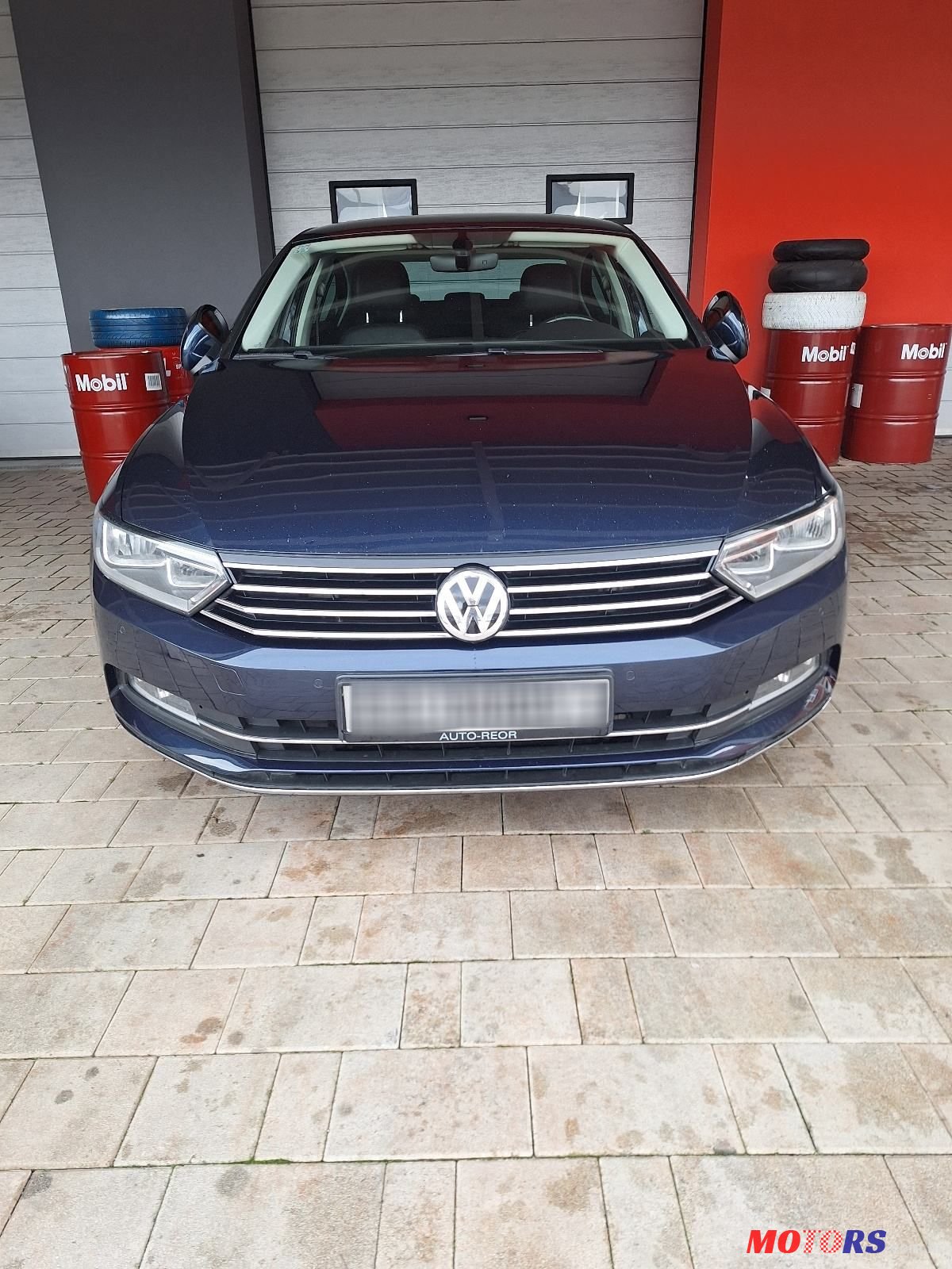 2015' Volkswagen Passat photo #1