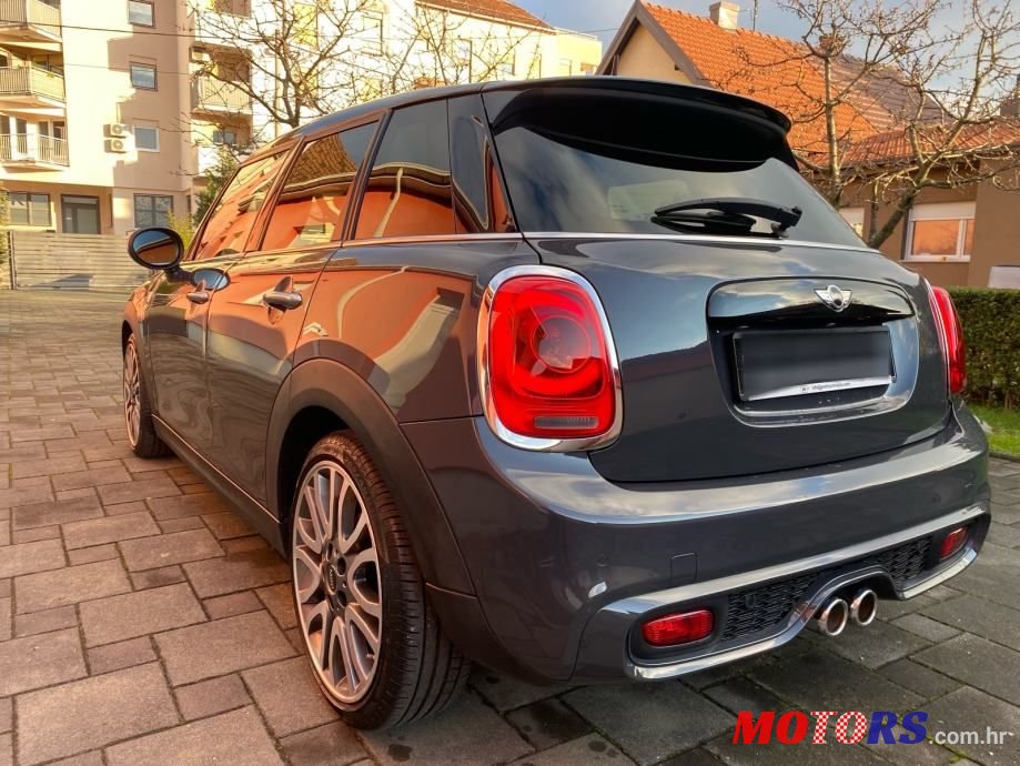 2016' MINI Cooper photo #5