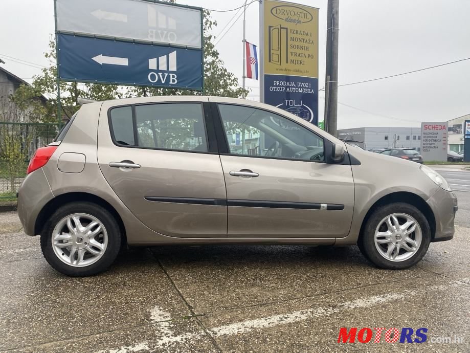 2008' Renault Clio 1,2 photo #4
