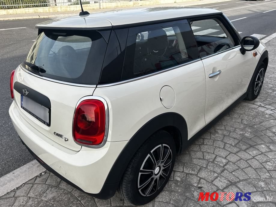 2017' MINI One Diesel photo #6