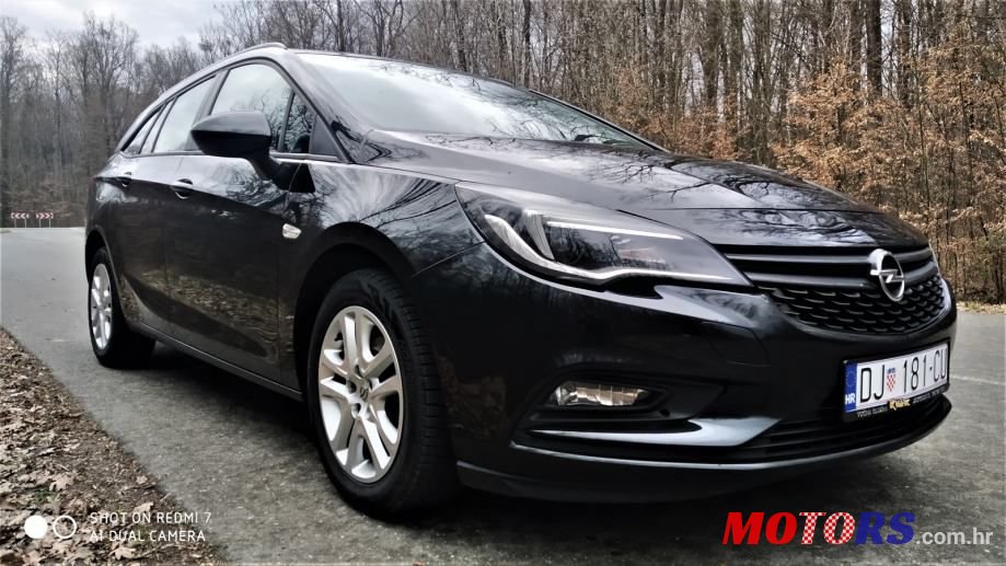 2016' Opel Astra Karavan photo #3
