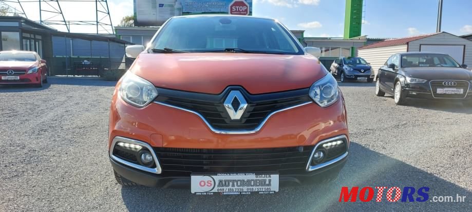 2015' Renault Captur Tce 90 photo #5