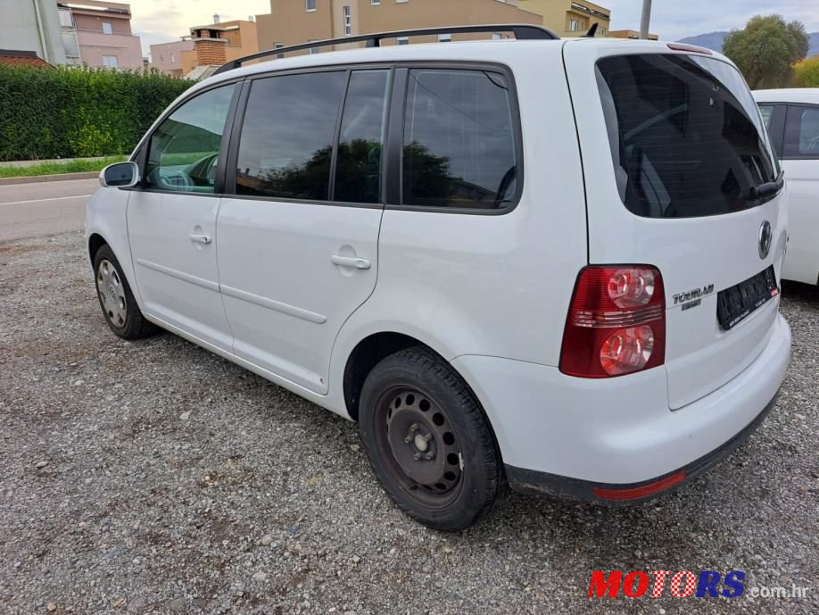 2008' Volkswagen Touran 1,9 Tdi photo #6