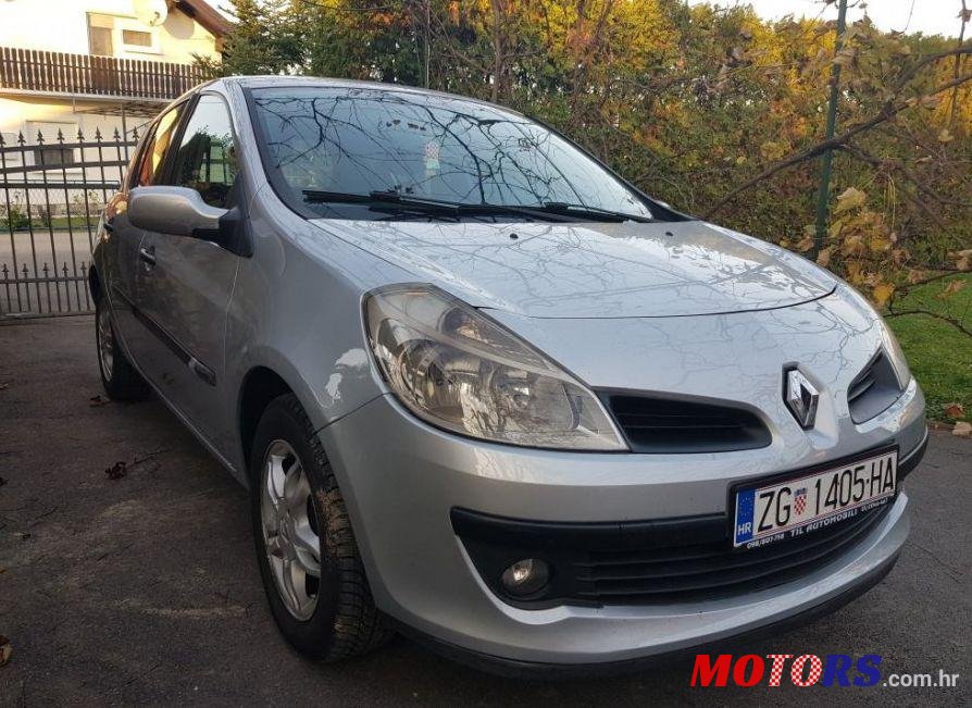 2006' Renault Clio 1,5 Dci photo #1