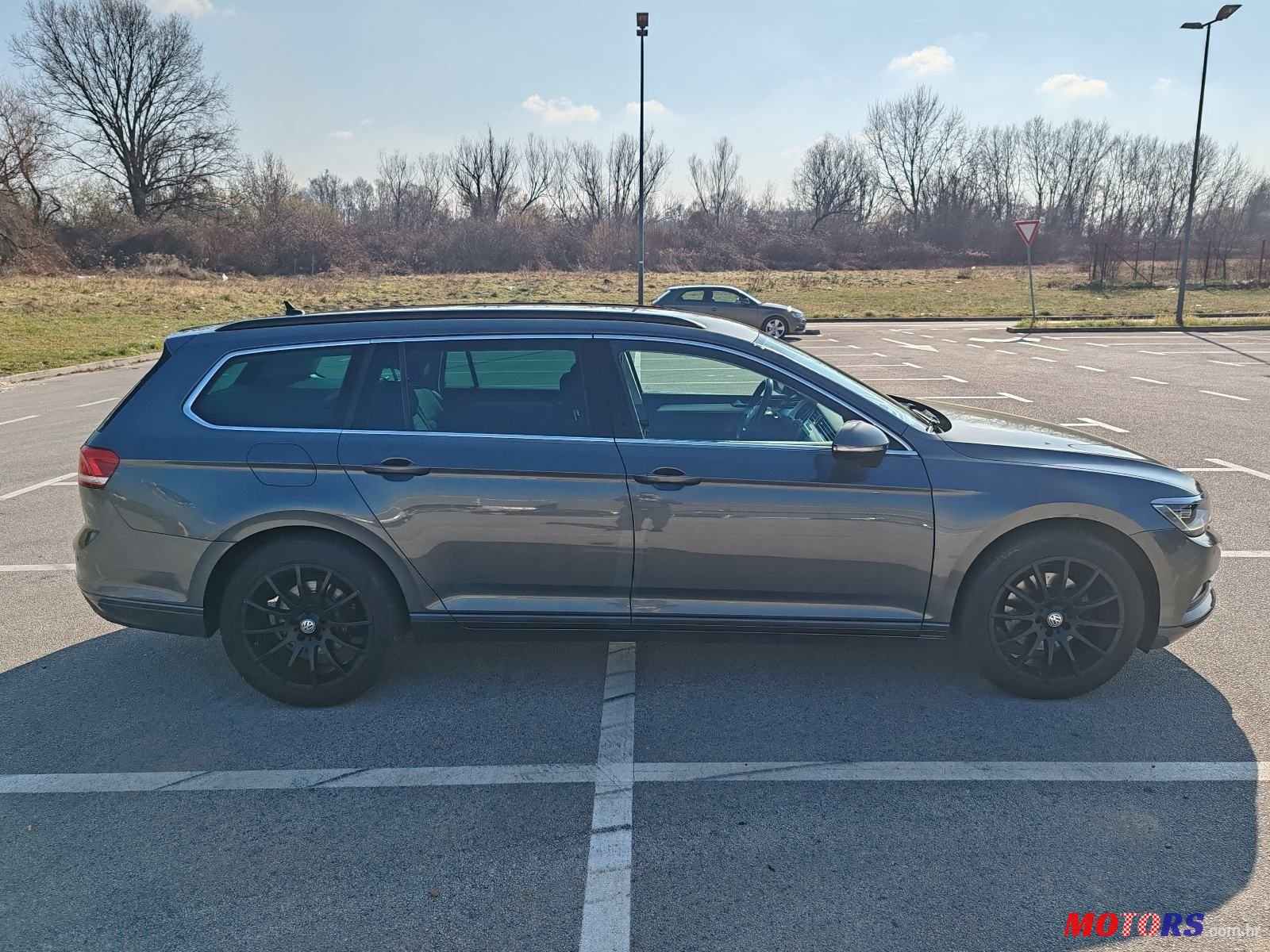 2015' Volkswagen Passat Variant photo #3