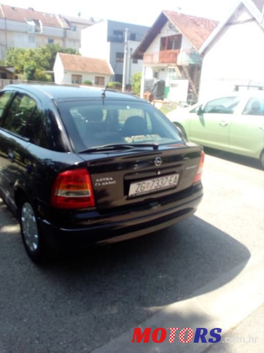 2009' Opel Astra 1,4 16V photo #2