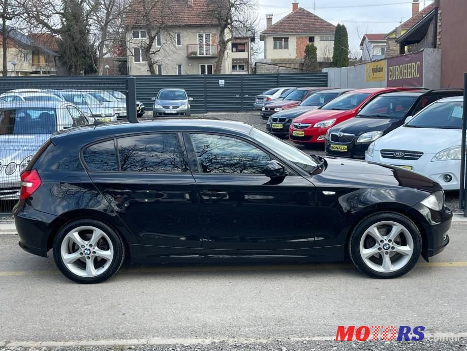 2010' BMW Serija 1 116D Sport photo #3