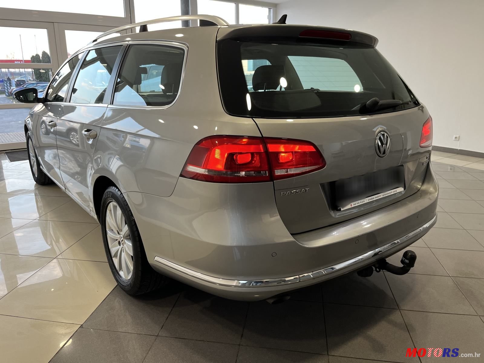 2014' Volkswagen Passat Variant photo #4