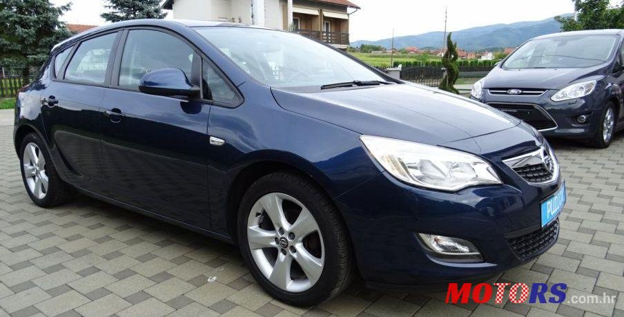 2012' Opel Astra 1,3 Cdti Sport photo #1