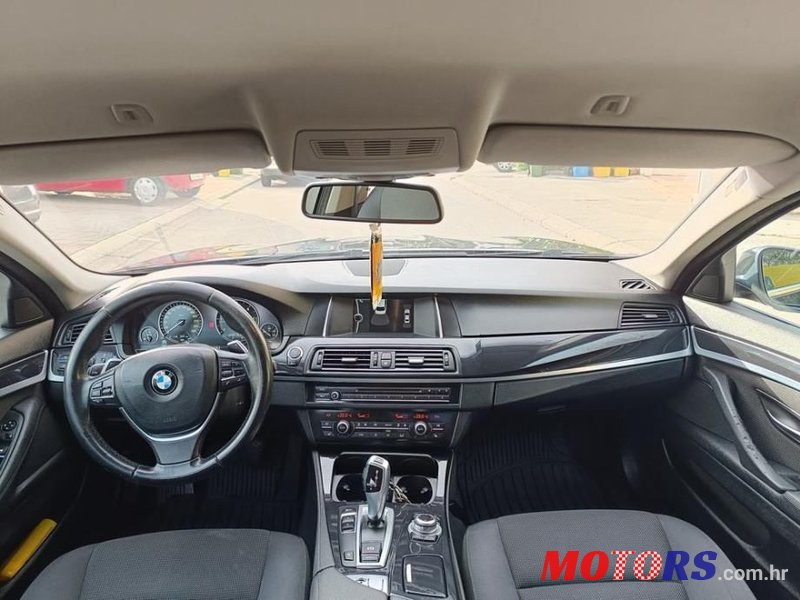 2013' BMW Serija 5 520D photo #3