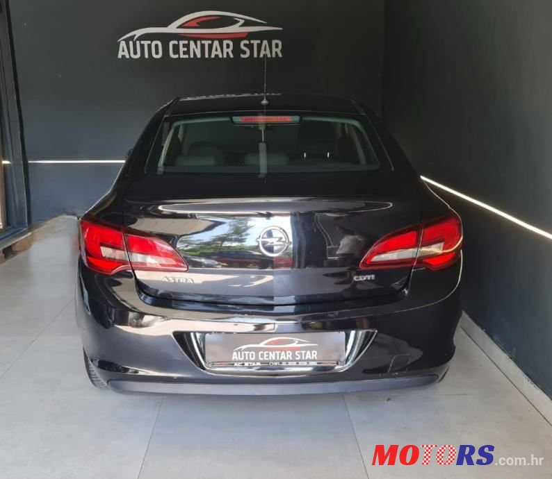 2017' Opel Astra 1.6 Cdti photo #2