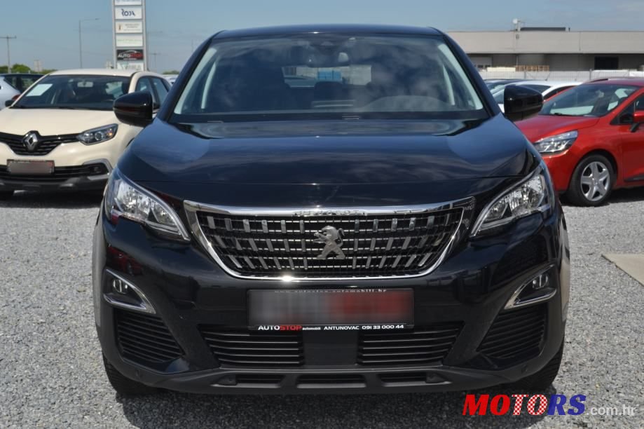 2020' Peugeot 3008 photo #2