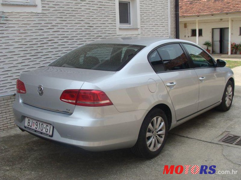 2012' Volkswagen Passat 1,6 Tdi Bmt photo #2