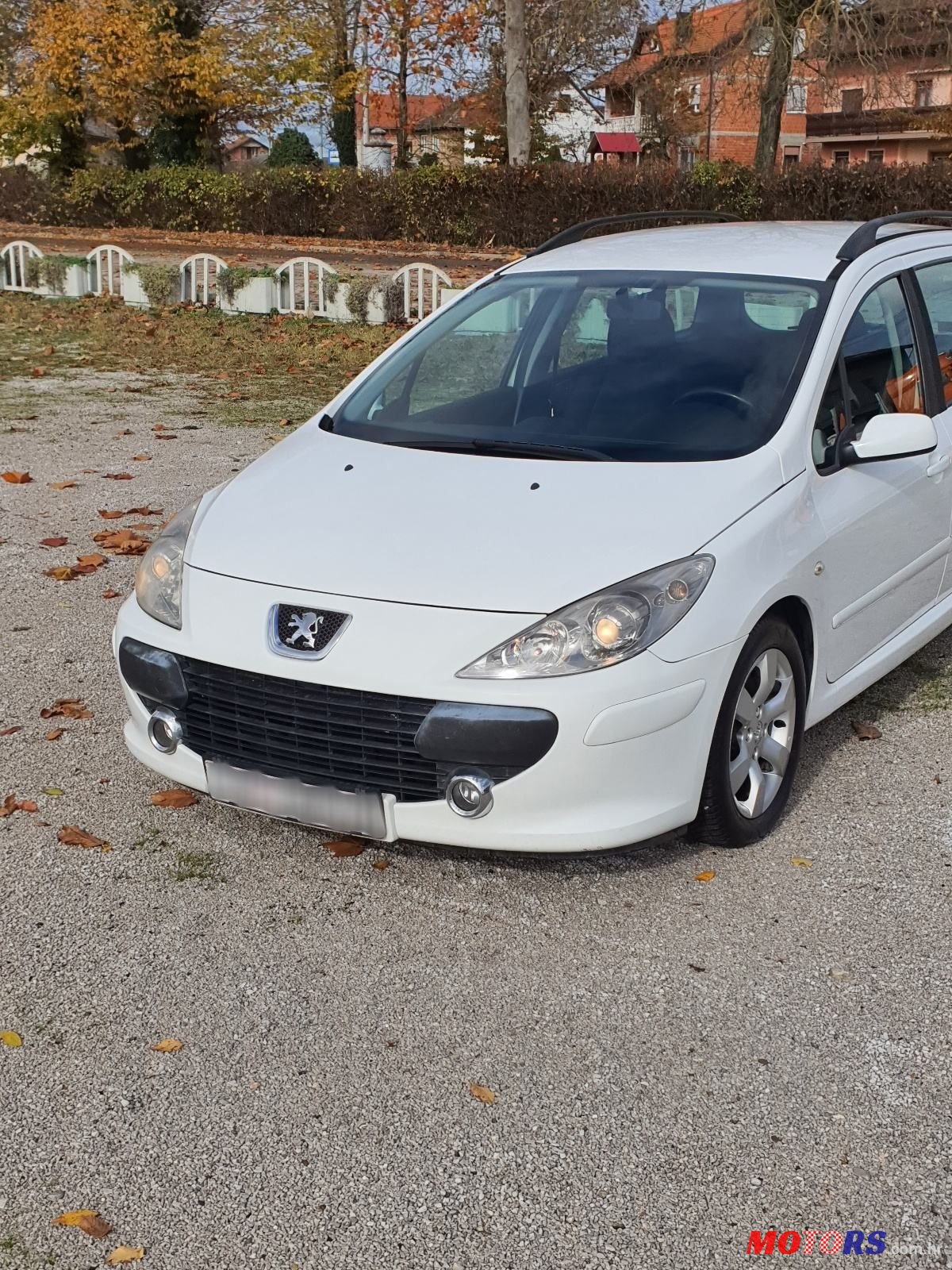 2005' Peugeot 307 Sw photo #2