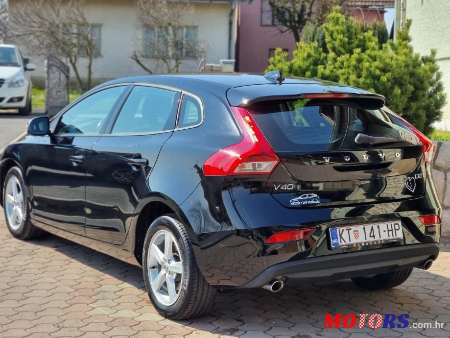 2018' Volvo V40 photo #4