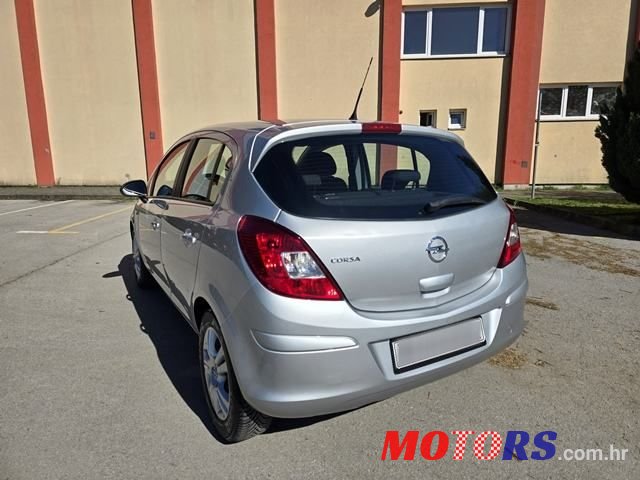 2012' Opel Corsa photo #6