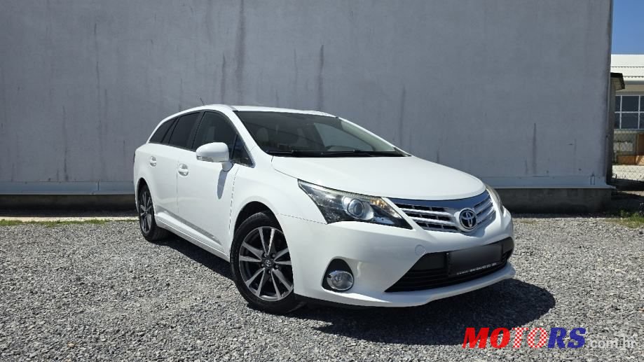 2013' Toyota Avensis 2,0 D-4D photo #3