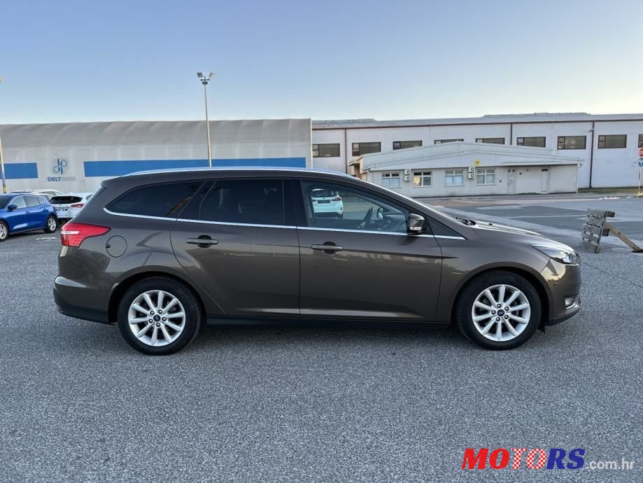 2016' Ford Focus Karavan photo #4