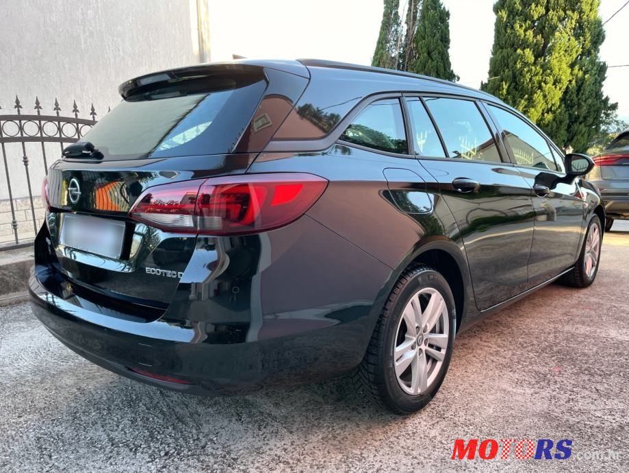 2018' Opel Astra Karavan photo #5