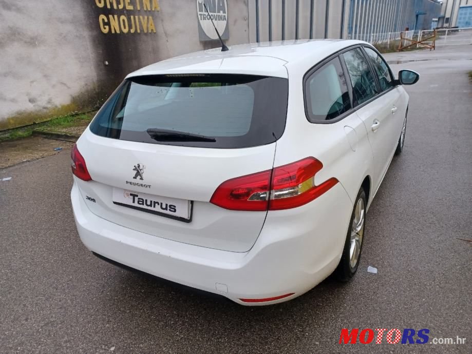 2017' Peugeot 308 Sw photo #6