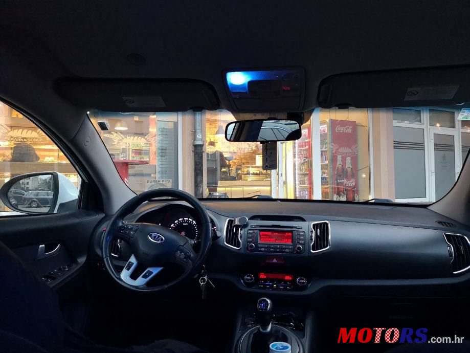 2011' Kia Sportage photo #4