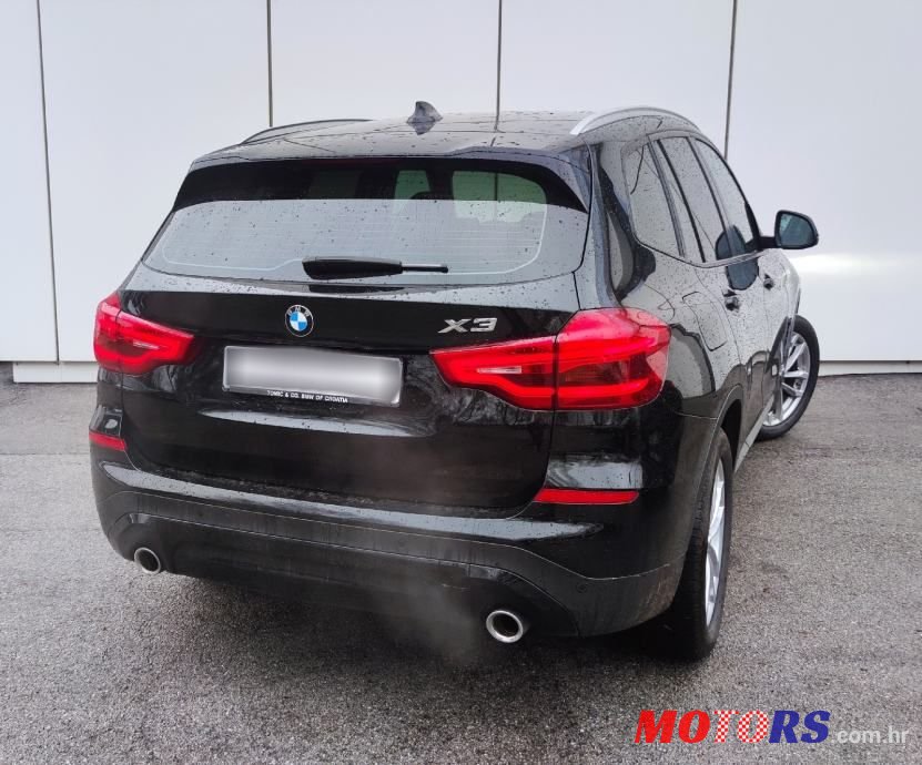 2018' BMW X3 Xdrive20D photo #2