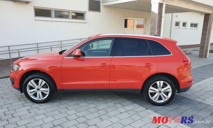 2010' Audi Q5 2,0 Tdi photo #1