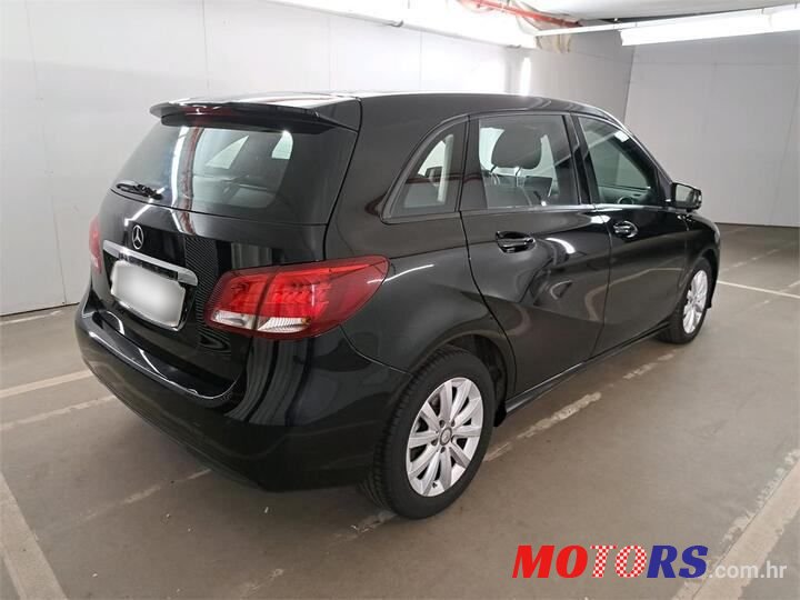 2017' Mercedes-Benz B-Klasa 180 photo #4