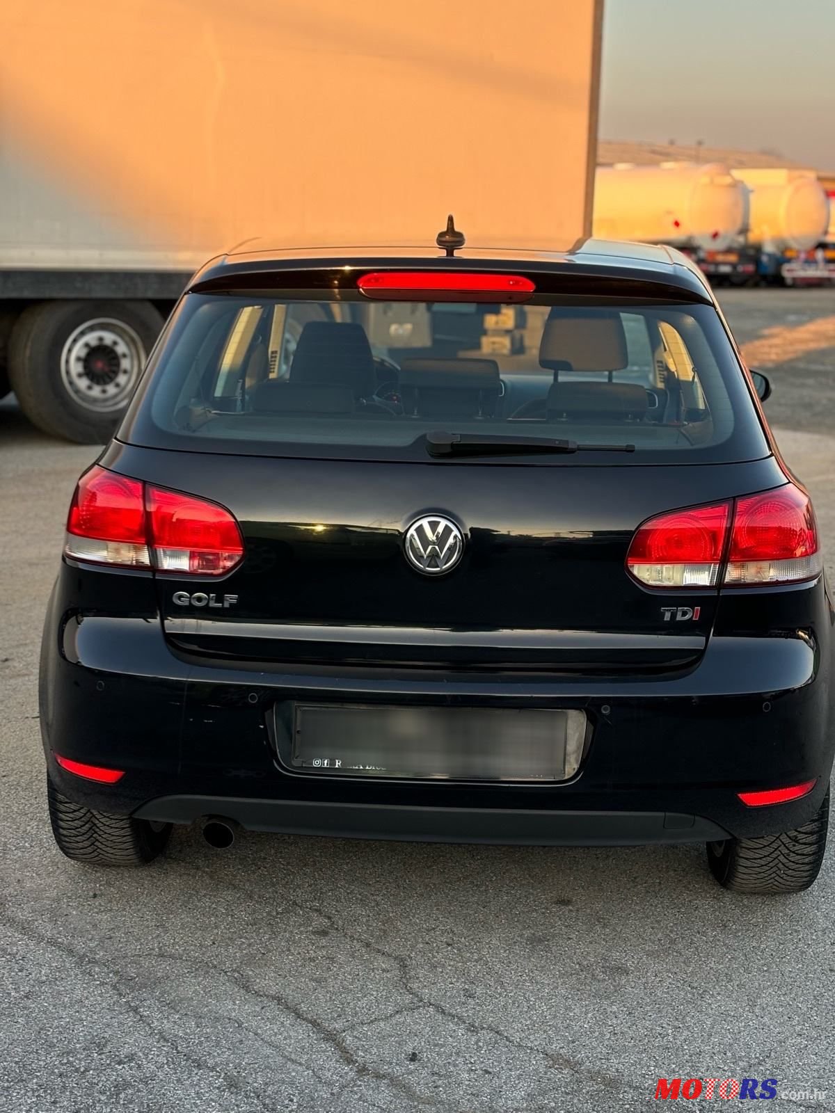 2011' Volkswagen Golf VI 1,6 Tdi photo #5