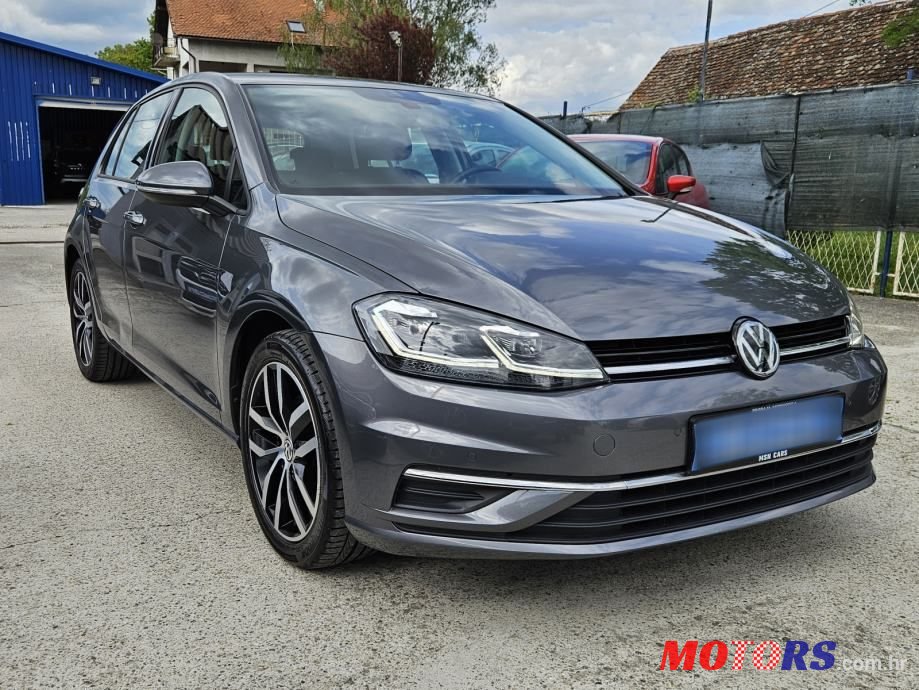 2020' Volkswagen Golf VII 1.6 Tdi photo #1